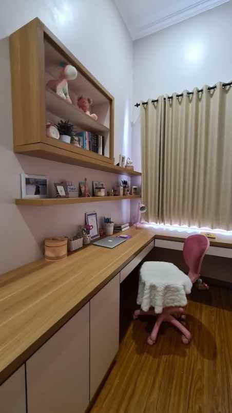 dijual rumah jaticempaka