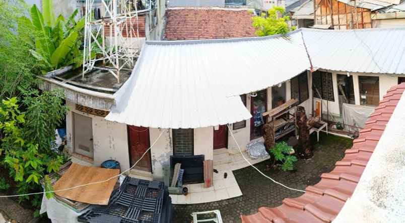 dijual rumah jelambar baru