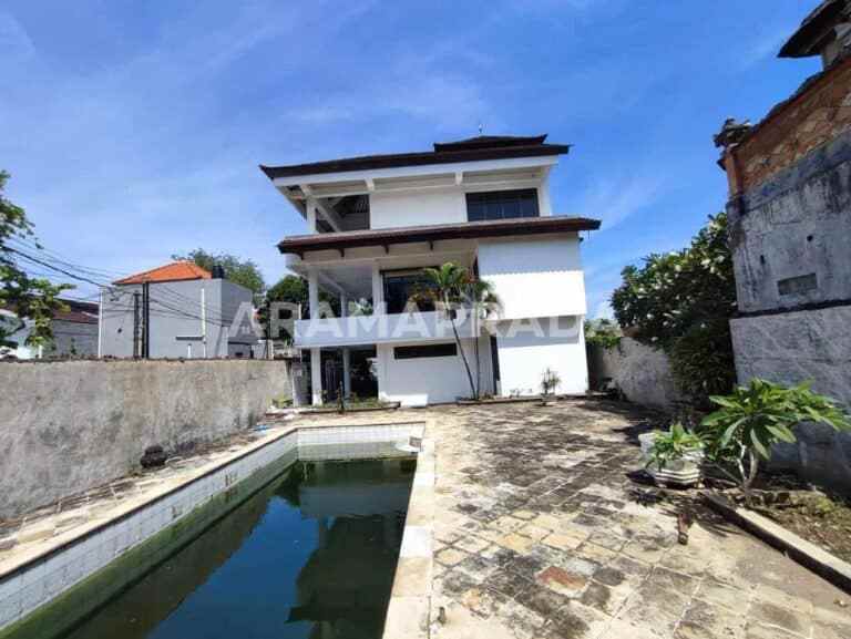 dijual rumah jimbaran