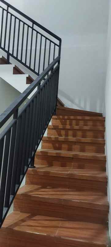 dijual rumah jl a yani km 33 loktabat utara