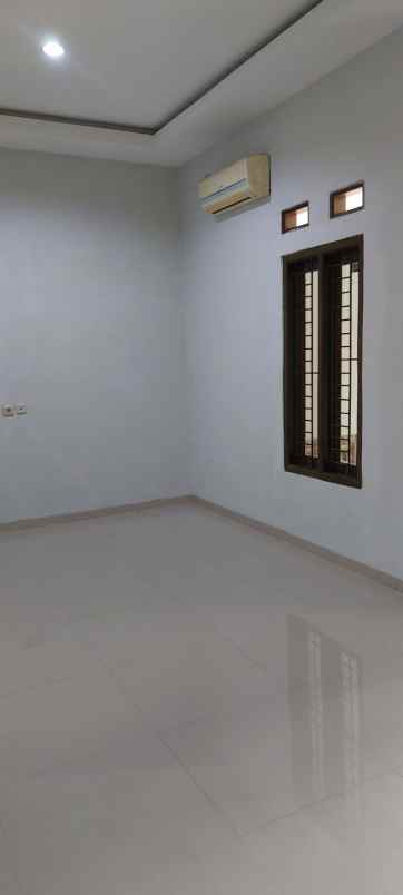 dijual rumah jl a yani km 33 loktabat utara