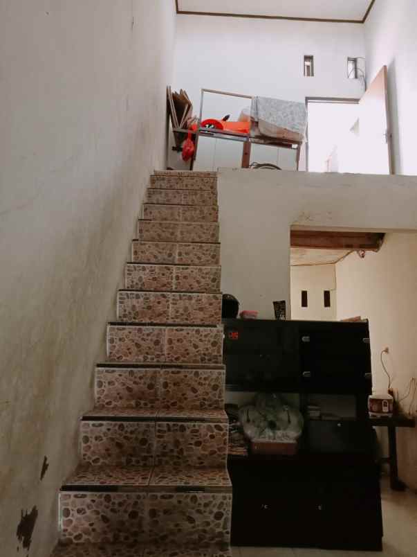 dijual rumah jl abadi pondok bambu