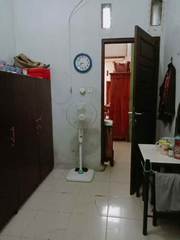 dijual rumah jl abadi pondok bambu