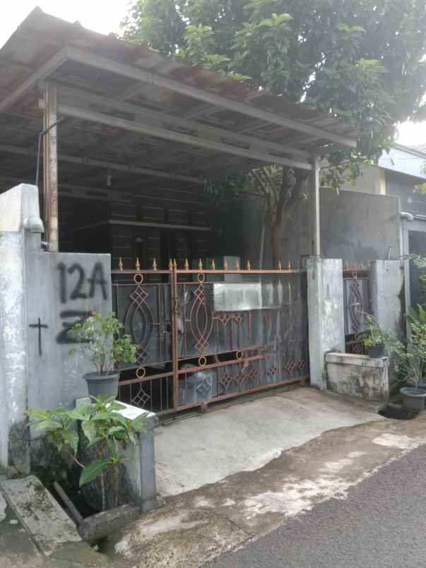dijual rumah jl abadi pondok bambu