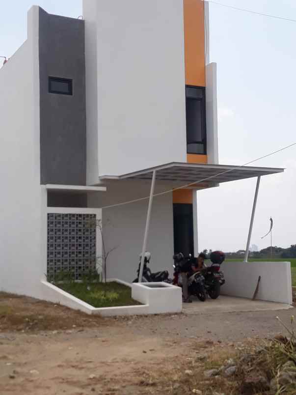 dijual rumah jl batusari