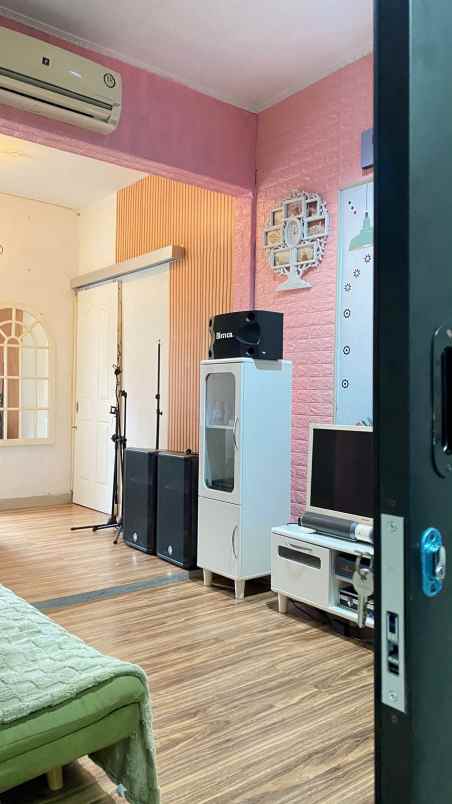 dijual rumah jl bougenville permai