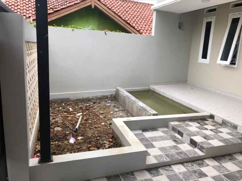 dijual rumah jl cilangkap raya kec