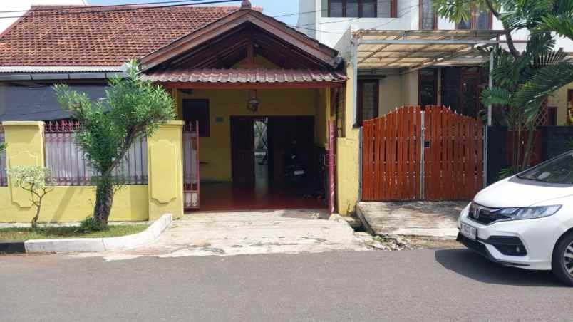 dijual rumah jl cipinang kebembem raya
