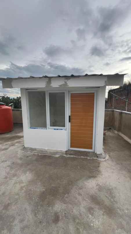 dijual rumah jl cisaranten arcamanik