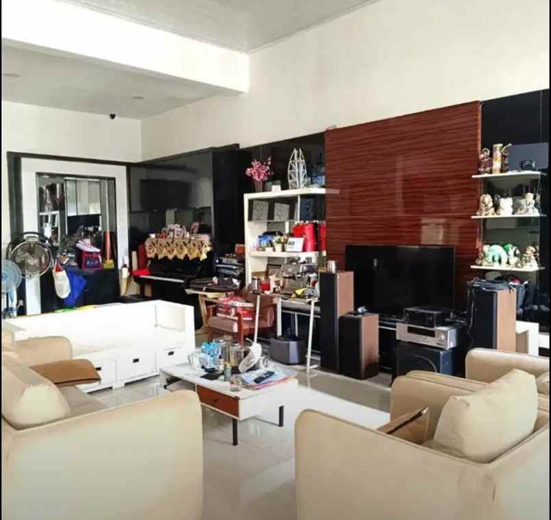 dijual rumah jl dharmahusada indah