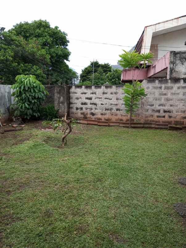 dijual rumah jl h samali pejaten barat