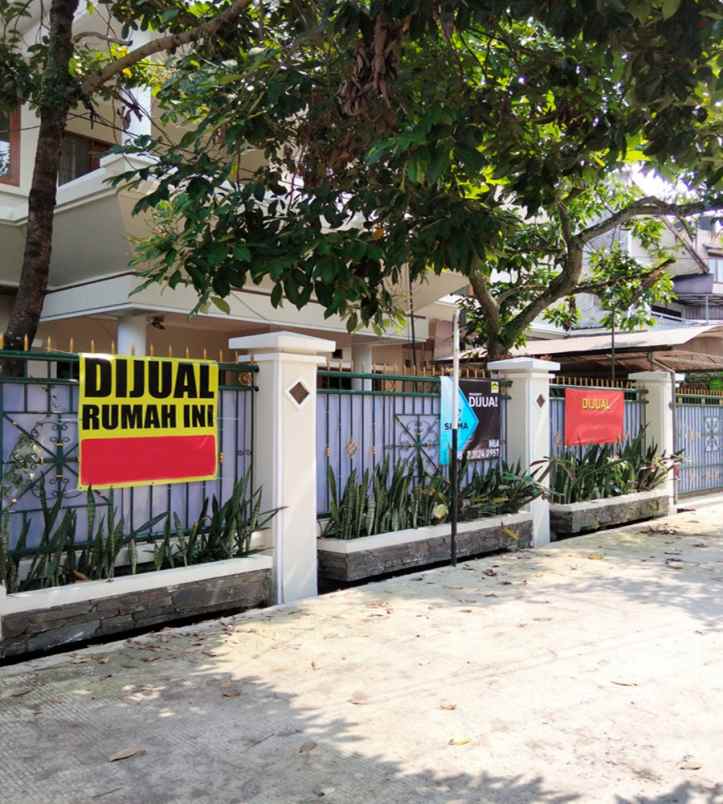 dijual rumah jl idi adiadimadja kel