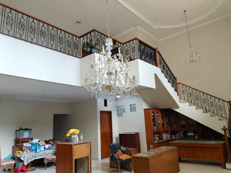 dijual rumah jl idi adiadimadja kel