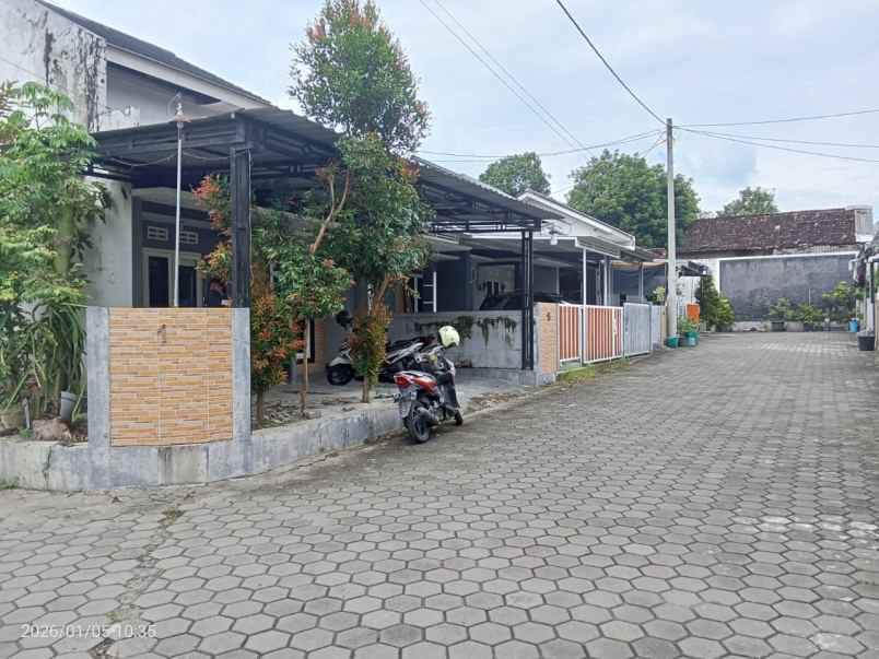 dijual rumah jl imogiri timur