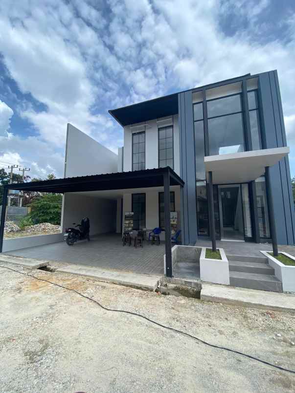 dijual rumah jl jendral sudirman pekanbaru