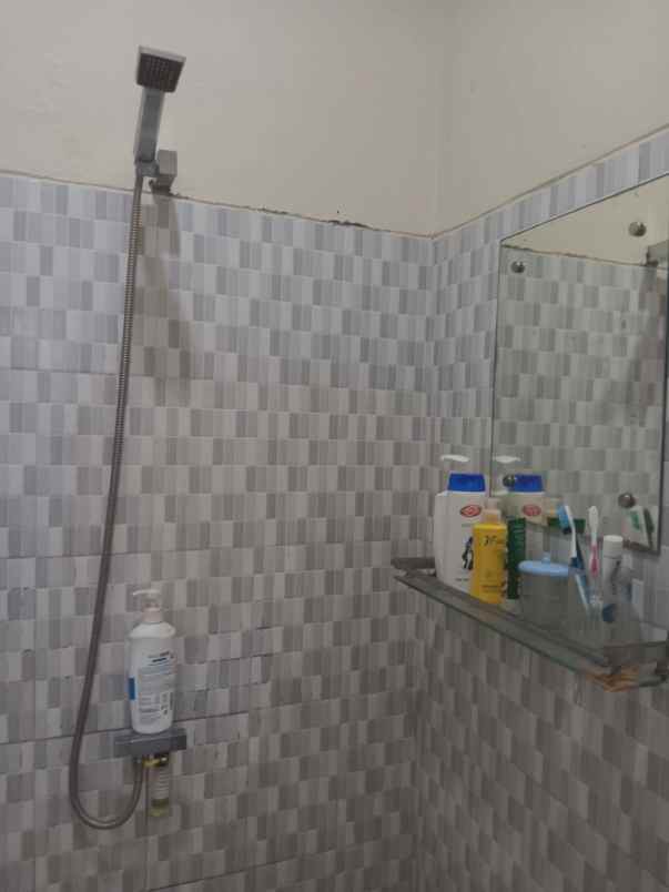 dijual rumah jl kaliurang km 10