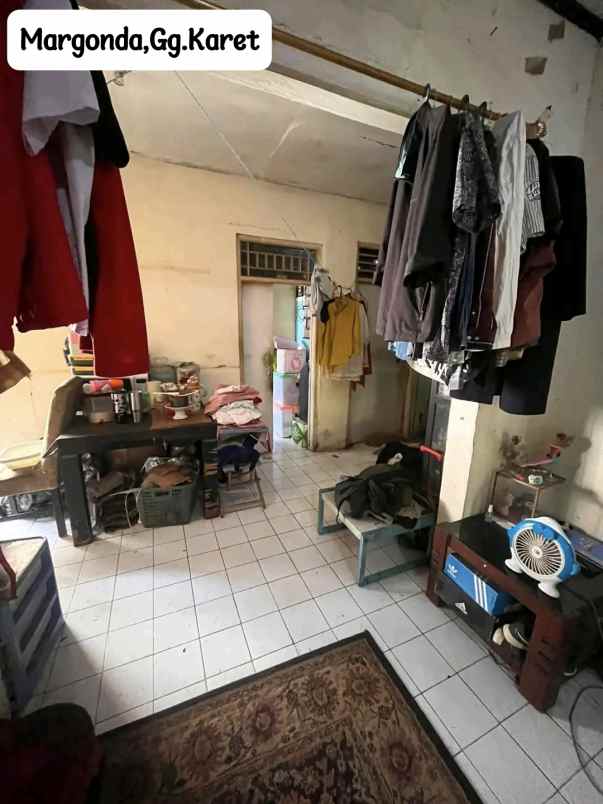 dijual rumah jl karet kemiri muka