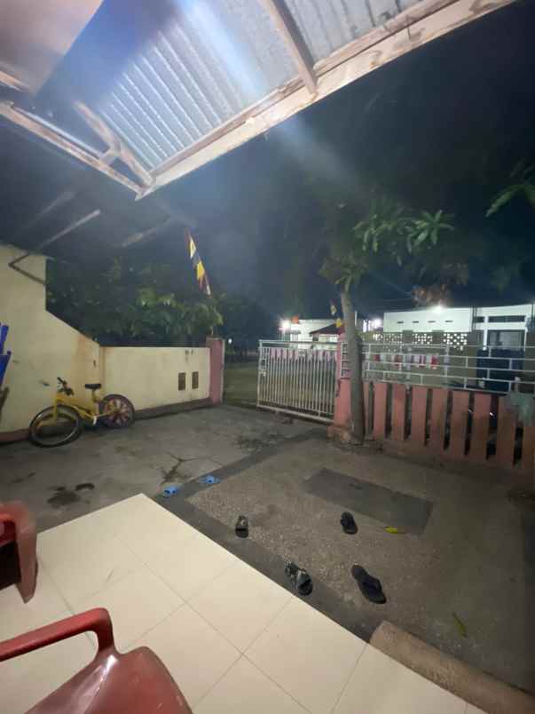 dijual rumah jl kartama