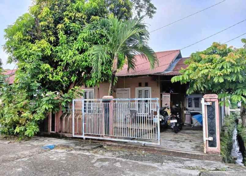 dijual rumah jl kartama