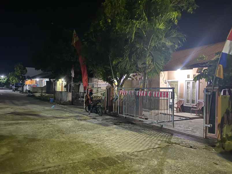 dijual rumah jl kartama