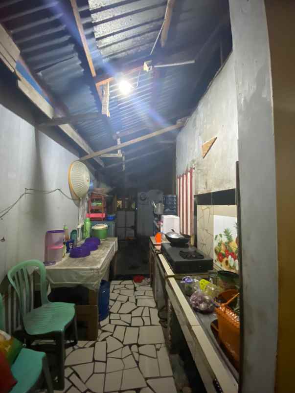 dijual rumah jl kartama