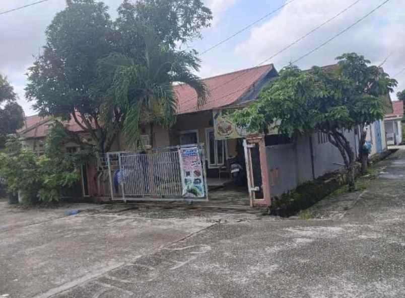 dijual rumah jl kartama