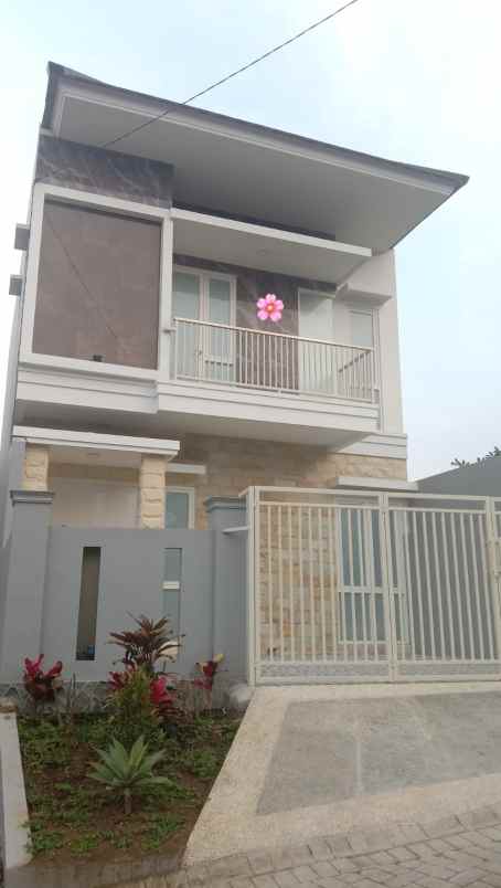 dijual rumah jl kedondong