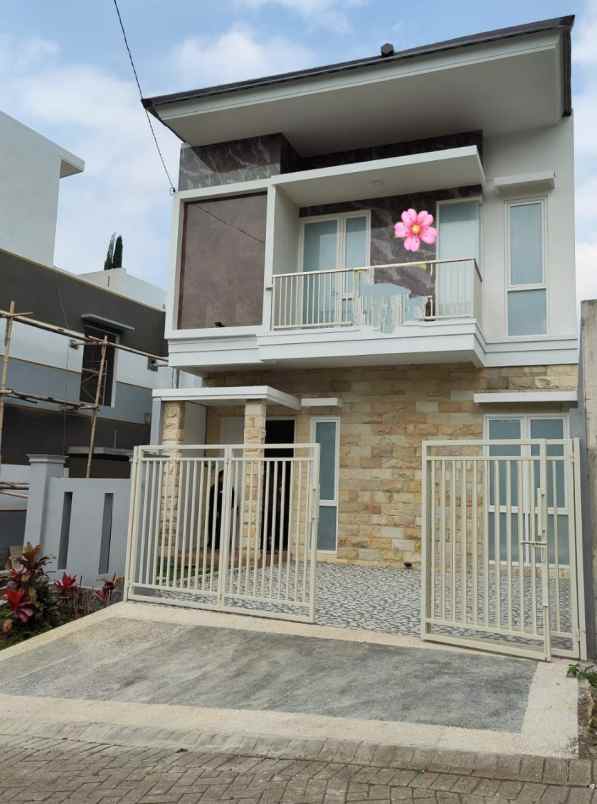 dijual rumah jl kedondong