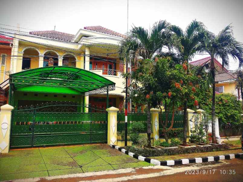 dijual rumah jl kelapa kuning pondok