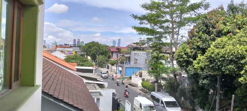 dijual rumah jl kemanggisan raya rt 2