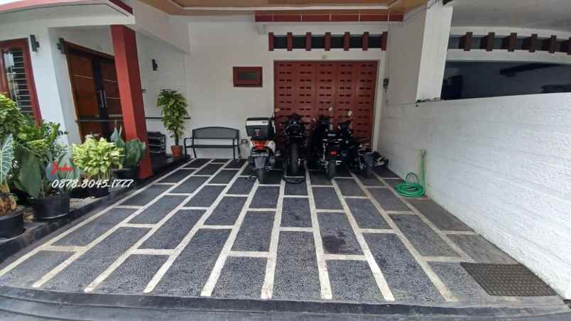 dijual rumah jl mampang prapatan