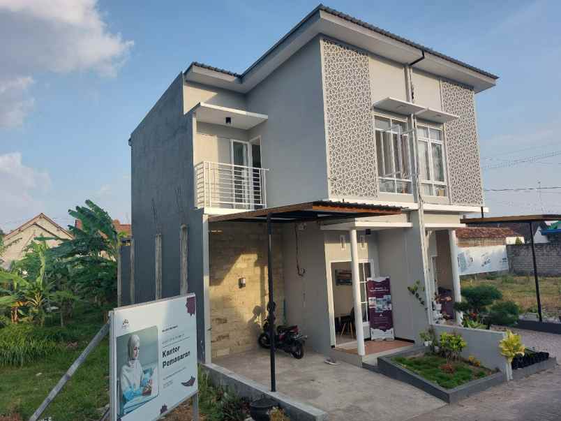 dijual rumah jl mangunkarso no 48 toyoresmi