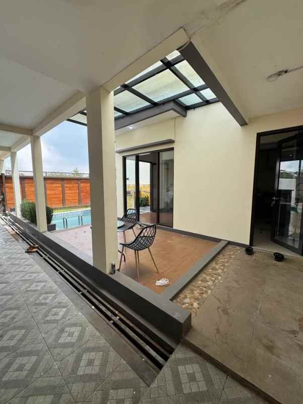 dijual rumah jl maribaya buka nagara