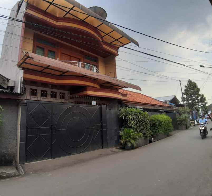 dijual rumah jl masjid abidin duren