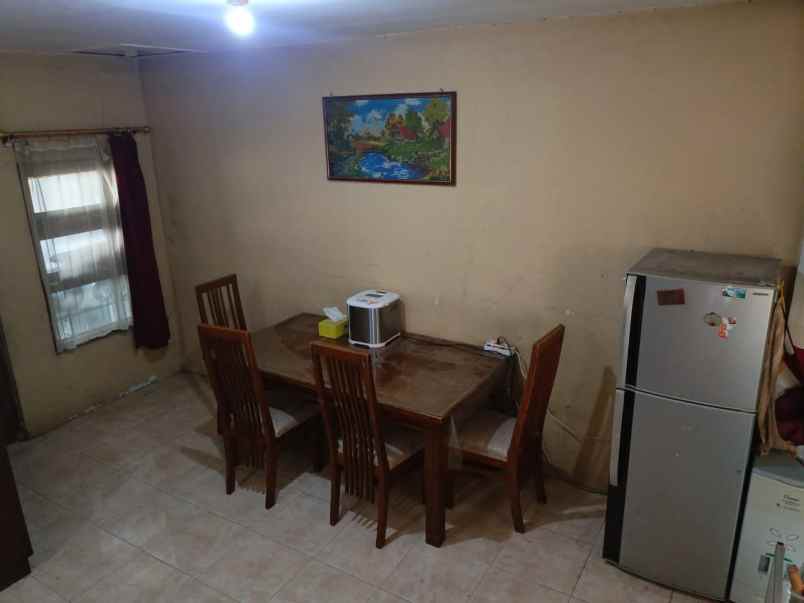 dijual rumah jl merkuri komplek