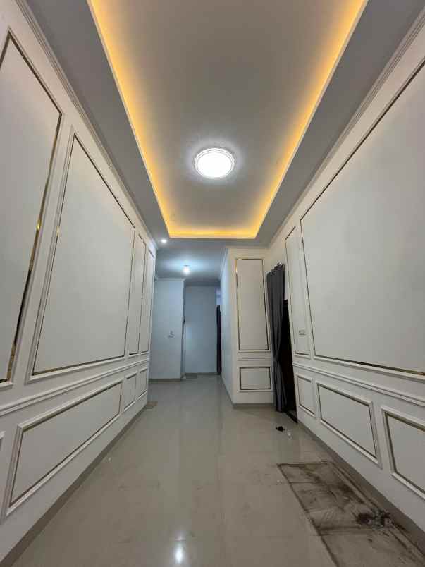 dijual rumah jl muhajirin