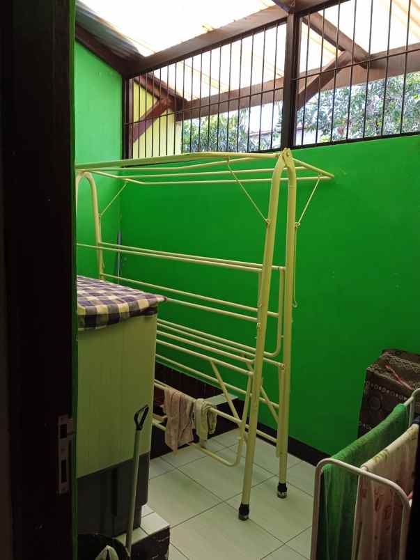 dijual rumah jl mutiara banteng