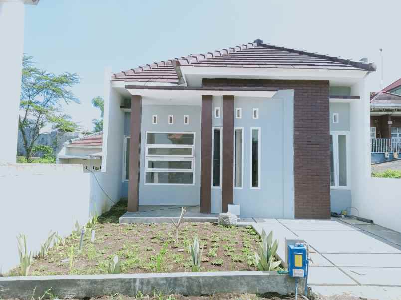 dijual rumah jl pahlawan balearjosari