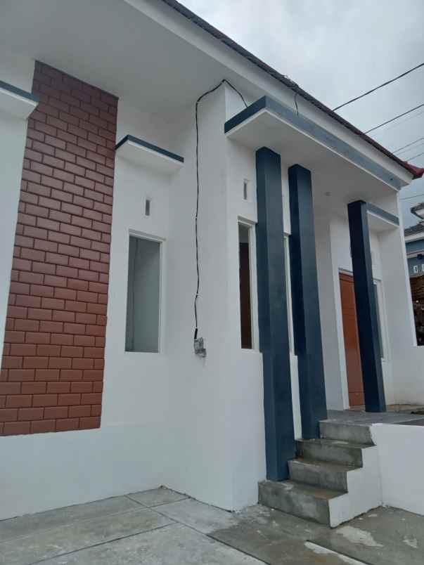 dijual rumah jl pahlawan balearjosari