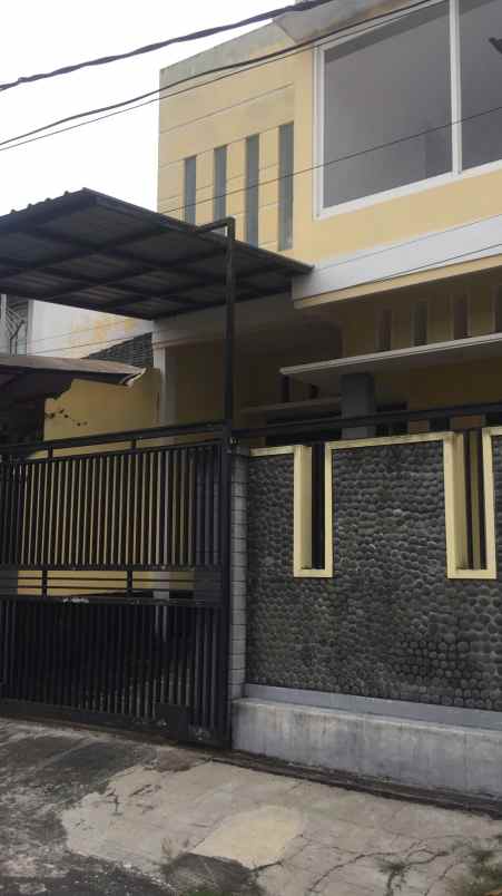 dijual rumah jl palmerah