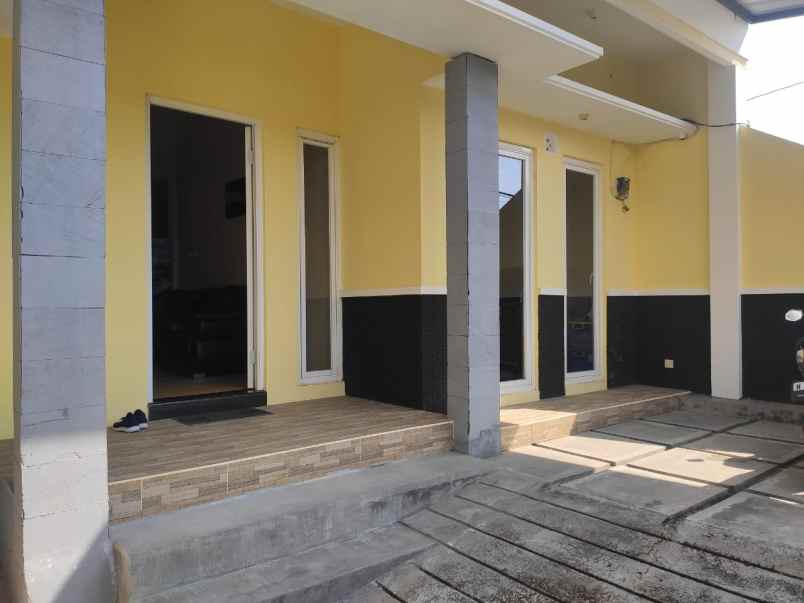 dijual rumah jl palmerah