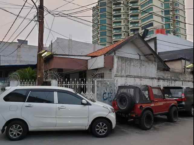 dijual rumah jl pancoran