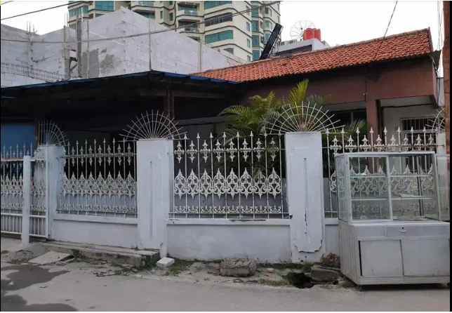 dijual rumah jl pancoran