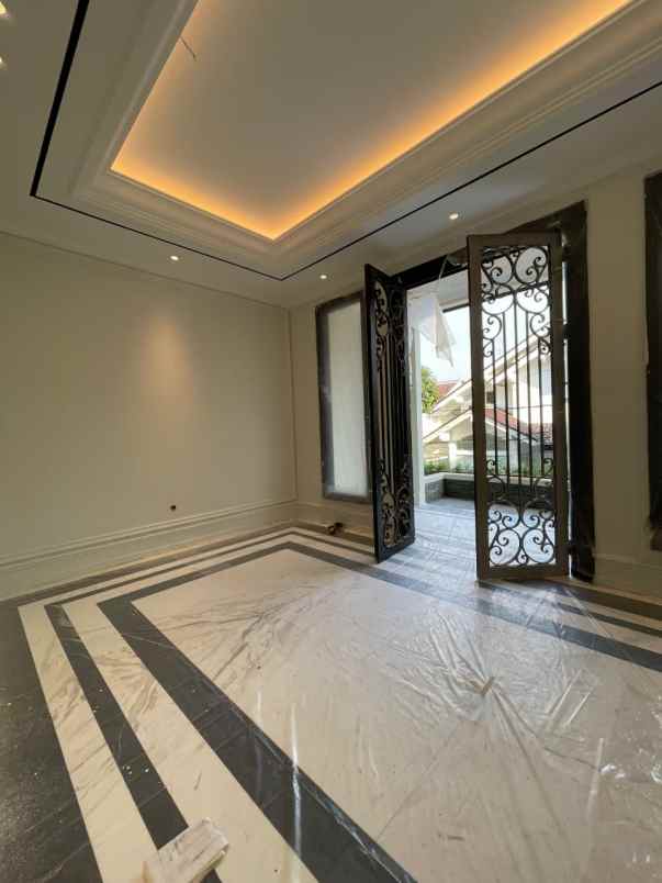 dijual rumah jl panglima polim