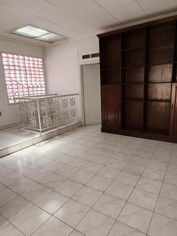 dijual rumah jl pejaten barat jakarta