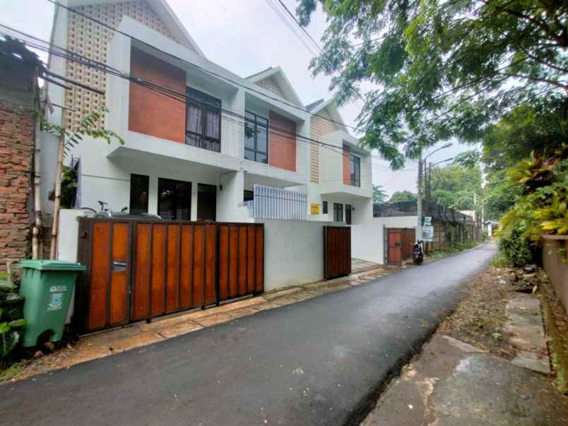 dijual rumah jl pengairan parigi kec pd