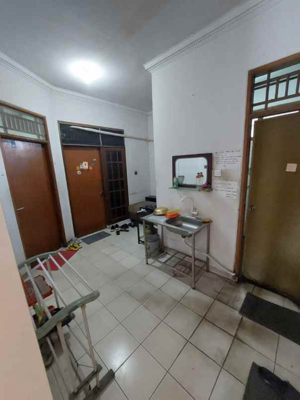 dijual rumah jl pete