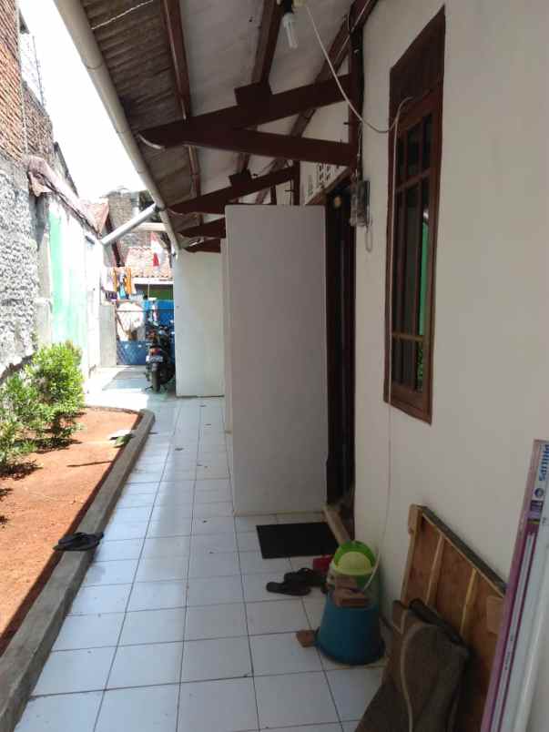 dijual rumah jl petukangan pesanggrahan