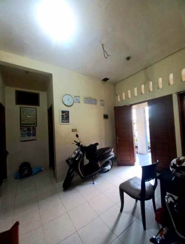 dijual rumah jl pondok bambu duren