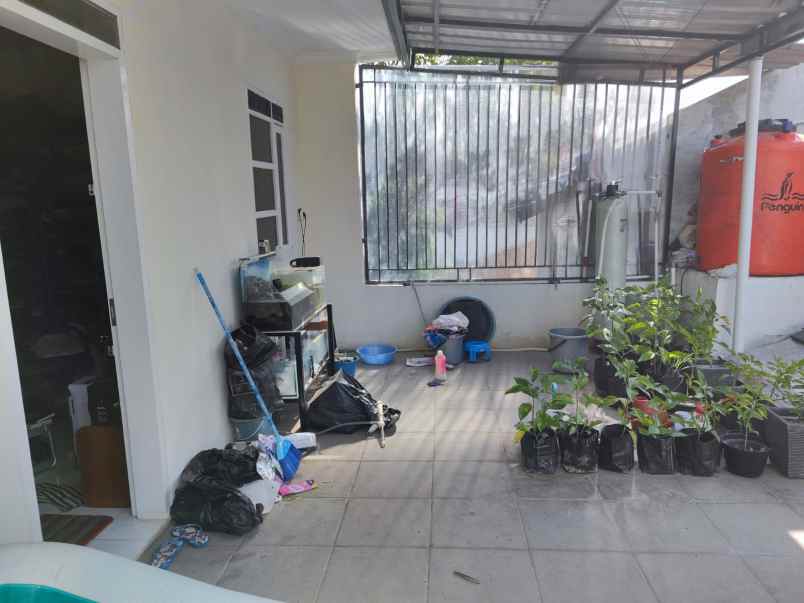 dijual rumah jl propelat barat